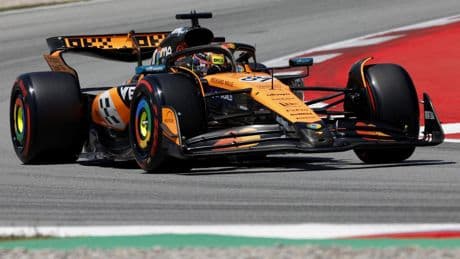 Piastri le gana la partida a un errático Norris para llevarse la pole en la debacle de Sainz y con Alonso décimo en España