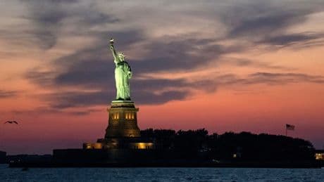 USA verlangt neue Visa-Gebühr von 250 Dollar - das müssen Sie wissen