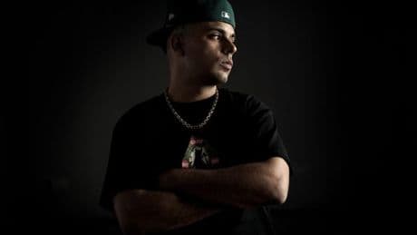Fernando Costa, rapero: "Si no me desahogara con las canciones, no sé por dónde saldría toda esa rabia y todo ese amor"