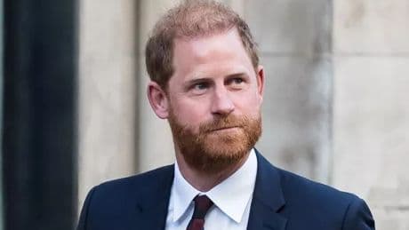 Prince Harry's secret royal move speak volumes after 'peace talks' with top aides