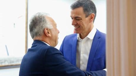 Ángel Víctor Torres retoma su agenda institucional tras recuperarse de su intervención quirúrgica
