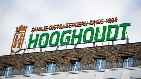 Oer-Groningse distilleerderij Hooghoudt over in Franse handen: ’Trots op 137 jaar familiebedrijf’
