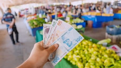 En Turquie, les commerçants qui refusent la carte bancaire agacent de plus en plus les touristes