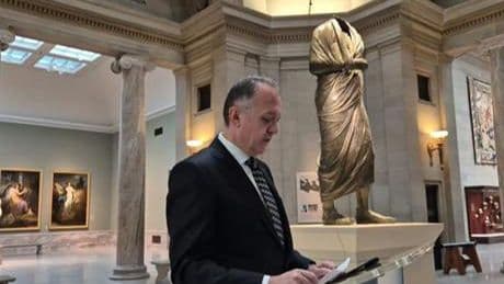 Yurt dışına kaçırılmıştı! Marcus Aurelius heykeli resmen Türkiye'ye iade edildi