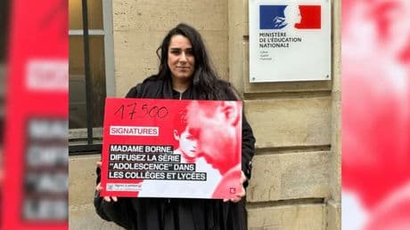 Pétition, lettre... Une Rhodanienne interpelle Élisabeth Borne pour diffuser la série "Adolescence" dans les collèges et lycées