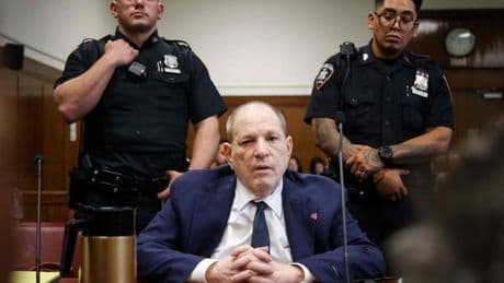 Harvey Weinstein reconnu coupable d’agression sexuelle à New York, verdict en attente pour l’accusation de viol