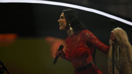 Dua Lipa zingt nummer dat ze maakte met Martin Garrix in Ziggo Dome