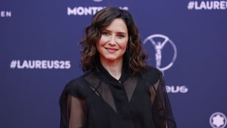 Una Ayuso atrevida apuesta por las transparencias en su look de los premios Laureus
