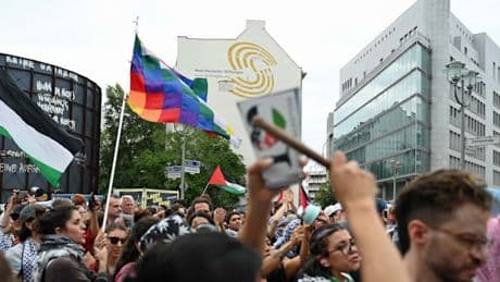 Polizei löst Demonstration gegen Israel-Politik auf