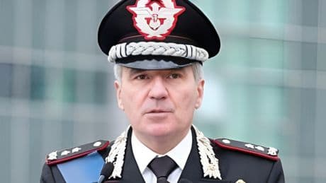 Carabiniera suicida, il generale Pietro Oresta agli Allievi: «Venite prima voi, poi la divisa». Rimosso dal ruolo
