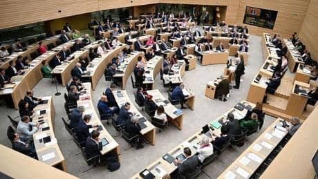 Parlamentseklat: Hakenkreuz auf Stimmzettel im Stuttgarter Landtag geschmiert