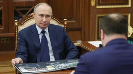 Rencontre entre Donald Trump et Vladimir Poutine : les pièges du sommet en Alaska