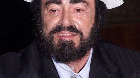 La lirica, Italia '90, la malattia. Pavarotti, la voce che divenne leggenda