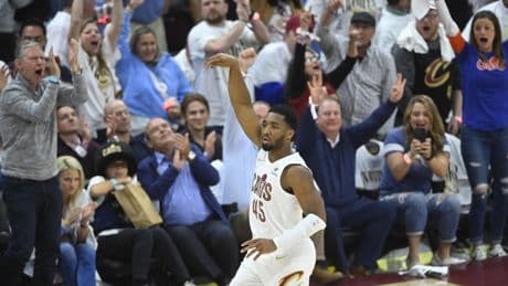NBA : Boston et Cleveland mènent 2-0 en play-offs, Houston revient à égalité de Golden State