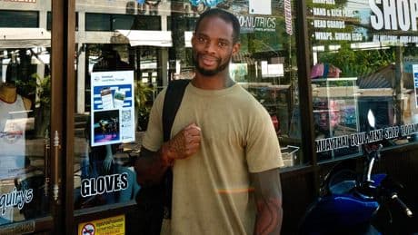 He worked multiple jobs just to pay rent in the US &mdash; so he packed up and moved to Thailand to chase a new life as a fighter