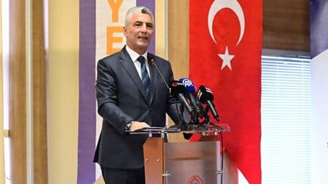 Ticaret Bakanı Ömer Bolat: Bu yıl otomotiv ihracatında 40 milyar doları aşacağız
