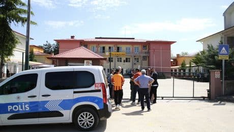 Bir okulda çalışan iki kadın öldüren şahıs tutuklandı