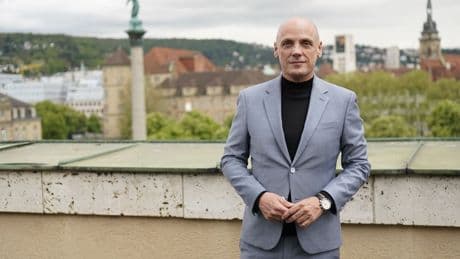 Weil er Fledermäuse retten will - Hakenkreuz-Sozi will nach Skandal Mandat behalten
