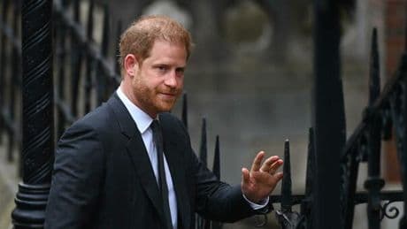 Harry, niente scorta per il principe: la Corte d'Appello rigetta il ricorso. E ora potrebbe allontanarsi sempre di più dalla famiglia reale