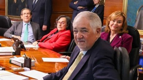 Jueces del TC advierten a Conde-Pumpido: la amnistía no será aplicable hasta que no resuelva el Tribunal de la UE