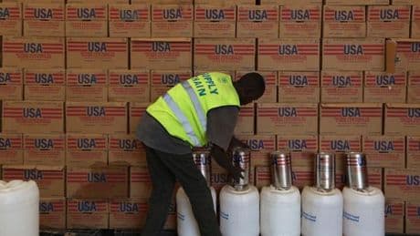 Plusieurs tonnes d’aide alimentaire destinées à des enfants périmées à cause de la fermeture de l’agence américaine USAID