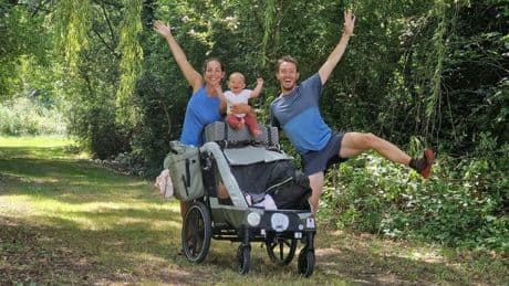 Un bébé de cinq mois, un chien et 220km de randonnée: le périple fou (et chaotique) d'un couple le long de la Somme