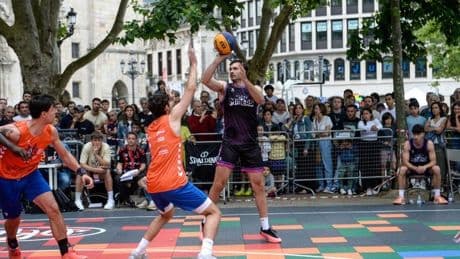 La lluvia obliga a Bilbao Jokoan a trasladar la final de la categoría de baloncesto 3x3 Pro a Artxanda