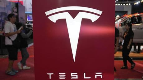 Tesla sales fell 13% in the last three months as anti-Musk sentiment still has an effect