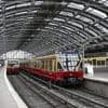 Zwei Signalstörungen und ein Polizeieinsatz: Zehn S-Bahn-Linien von Verspätungen und Ausfälle betroffen