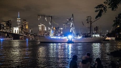 Brooklyn Bridge crash:  Two dead and dozens injured as Mexican navy ship collides with iconic landmark