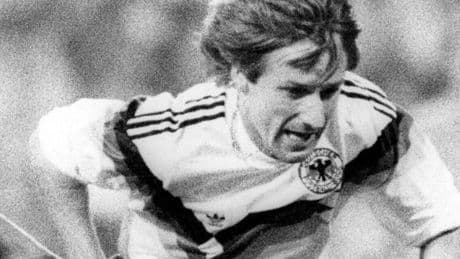 Einstiger Stürmer des BVB: Früherer Fußball-Weltmeister Frank Mill ist tot