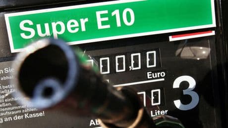 Tanken: Warum der ADAC Super E10 forciert