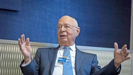 Streit im Weltwirtschaftsforum: Nachkarten und Tee trinken