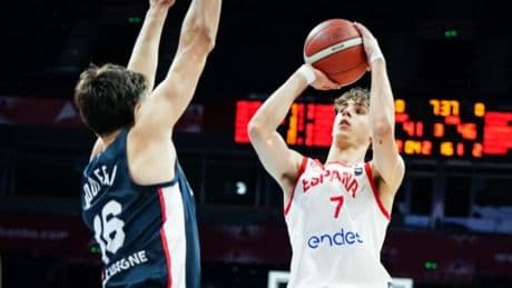 82-81: Un triple milagroso de Del Pino corona a España en el Eurobasket Sub-18