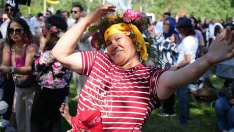Edirne'de 1400 yıllık Kakava ateşi yakıldı