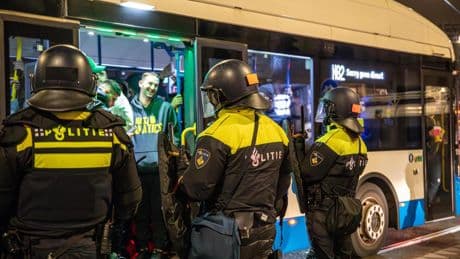 Foot : la police d’Amsterdam débordée lors des attaques contre les supporters israéliens