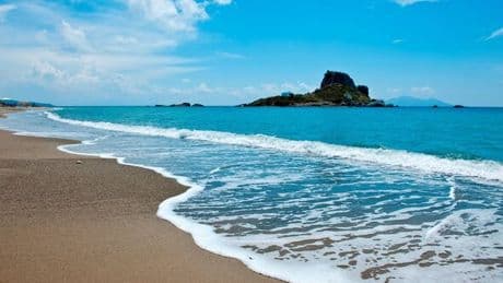 Powerful 6.2 magnitude earthquake strikes Rhodes - TUI issues warning to Brit tourists