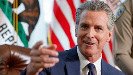 Gavin Newsom: Memes, Krawall und Populismus: Kaliforniens Gouverneur trollt Trump – „Liberale lieben es“