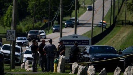 Tres muertos, el tirador y dos mujeres, en un doble tiroteo en Kentucky