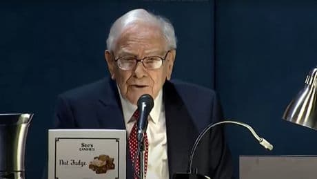 Warren Buffett vende acciones por décimo trimestre consecutivo