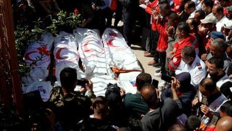 En direct, guerre à Gaza : l’armée israélienne conclut que ses soldats « n’ont pas tiré de manière aveugle » sur les secouristes tués en mars