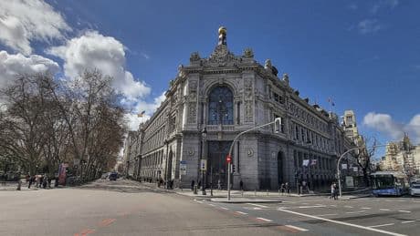Banco de España: Si la guerra comercial se recrudece puede haber "fuertes correcciones en los mercados"