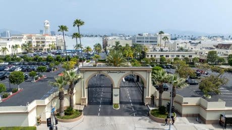 Paramount's David Ellison tells employees to return to the office