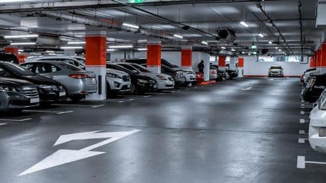 États-Unis: une représentante démocrate recouvre de cellophane la voiture d’un opposant, la Chambre la sanctionne
