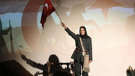 Milli Mücadele döneminin kadın kahramanlarının kıyafetleri böyle sergilendi