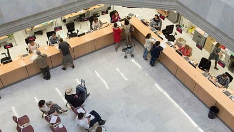 Guerra abierta entre el Gobierno y los sindicatos por el cambio en el modelo de oposiciones
