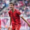 2-2! op één minuut keert het tij voor Bayern via Dier en Olise, kan Kompany straks toch een titel vieren?