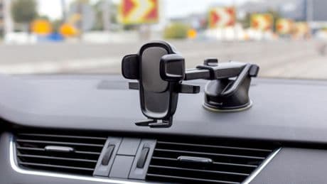 Praktisches Gadget: Handyhalterung fürs Auto: Vier praktische Modelle im Vergleich