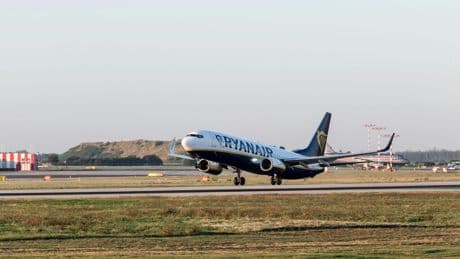Ryanair ha dejado a varios aeropuertos heridos de muerte en España. Ahora sabemos que tiene más pasajeros que nunca