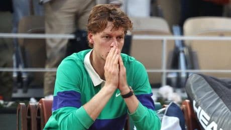 Roland Garros, la finale è già nella storia del tennis: Alcaraz sconfigge Sinner dopo 5 ore e 29 minuti